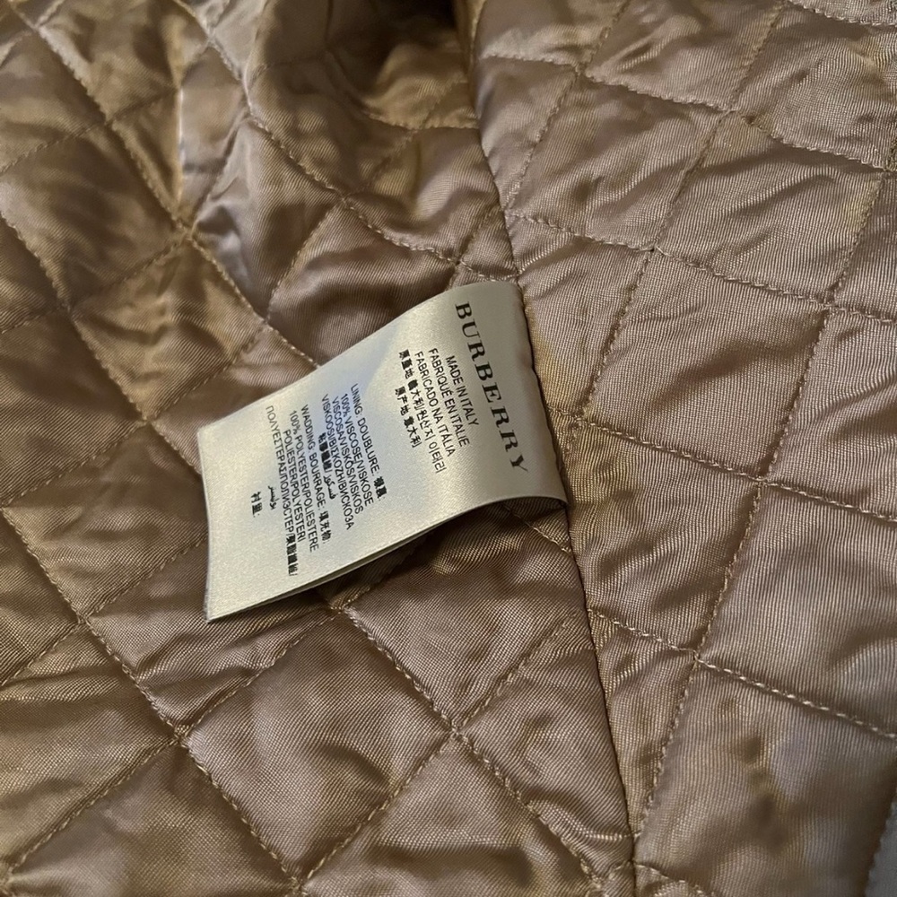 Burberry Beige Trench Coat with Classic Check Lining - Picture 6 of 11